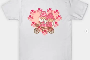 gnomes valentines, retro vintage aesthetic, couples clothing, couples love, gnomes, valentines day, couples matching, gnomes lover, gnomes lovers, couples love gifts, gnomes holding hearts shirt